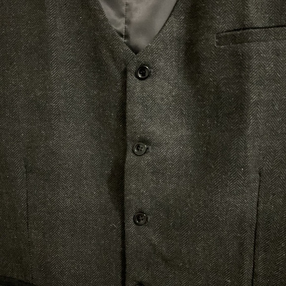 Men’s Wool-blend Charcoal Gray Herringbone Vest, XL - Picture 4 of 5